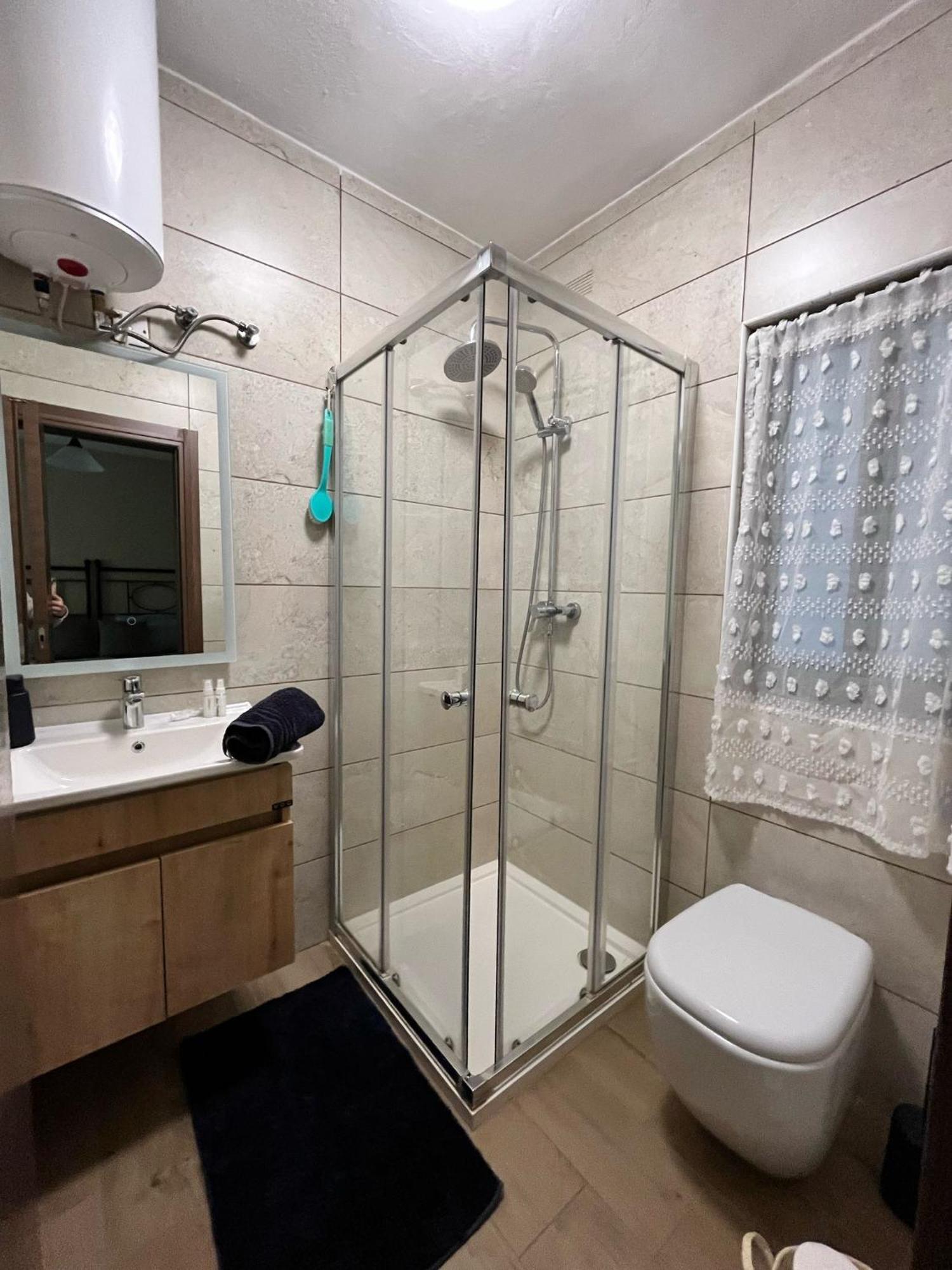 Mayflower Flat, Flat 12 세인트폴스베이 외부 사진